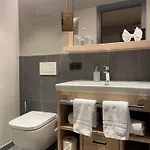 Zum Goldenen Hirsch Hotel
