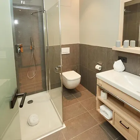 Zum Goldenen Hirsch 4* سونثوفن