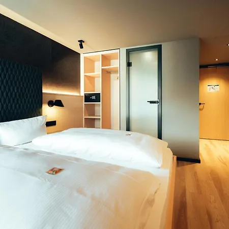 Zum Goldenen Hirsch 4*