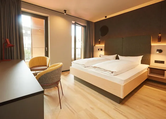 Brauereigasthof Hirsch Hotel 4*